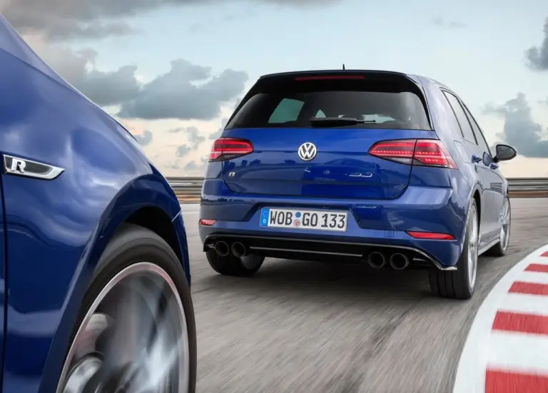 Volkswagen Golf R 2017 - 11