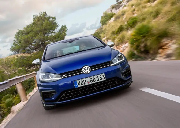 Volkswagen Golf R 2017 - 14