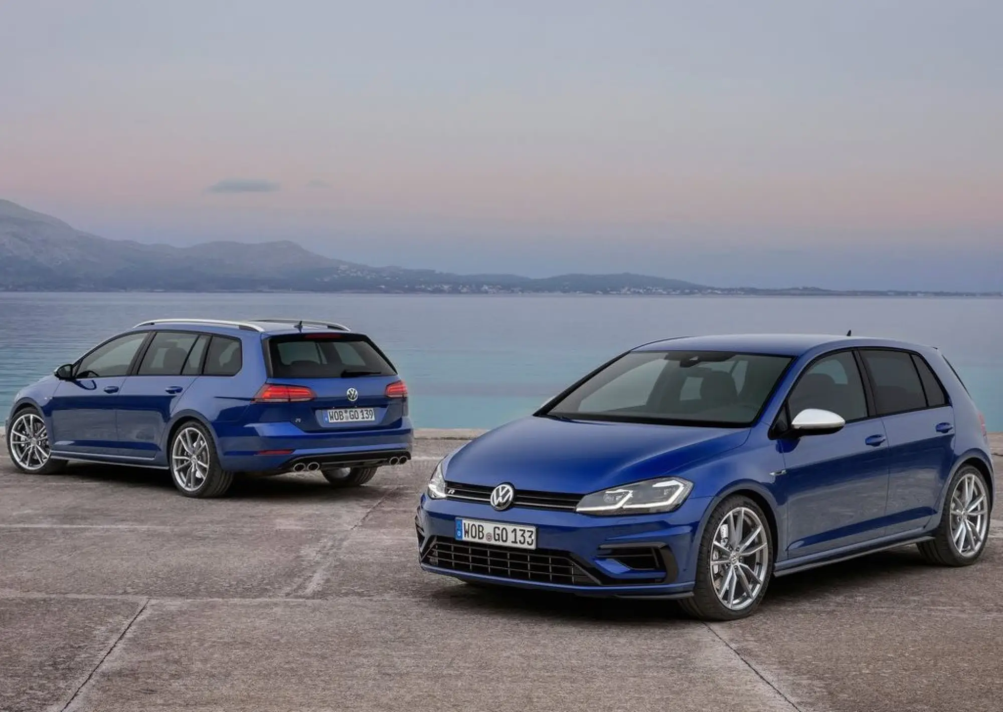 Volkswagen Golf R 2017 - 16