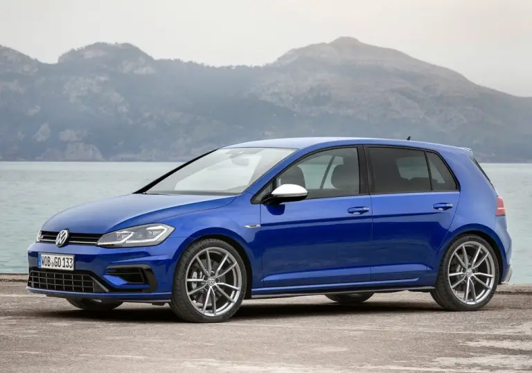 Volkswagen Golf R 2017 - 1