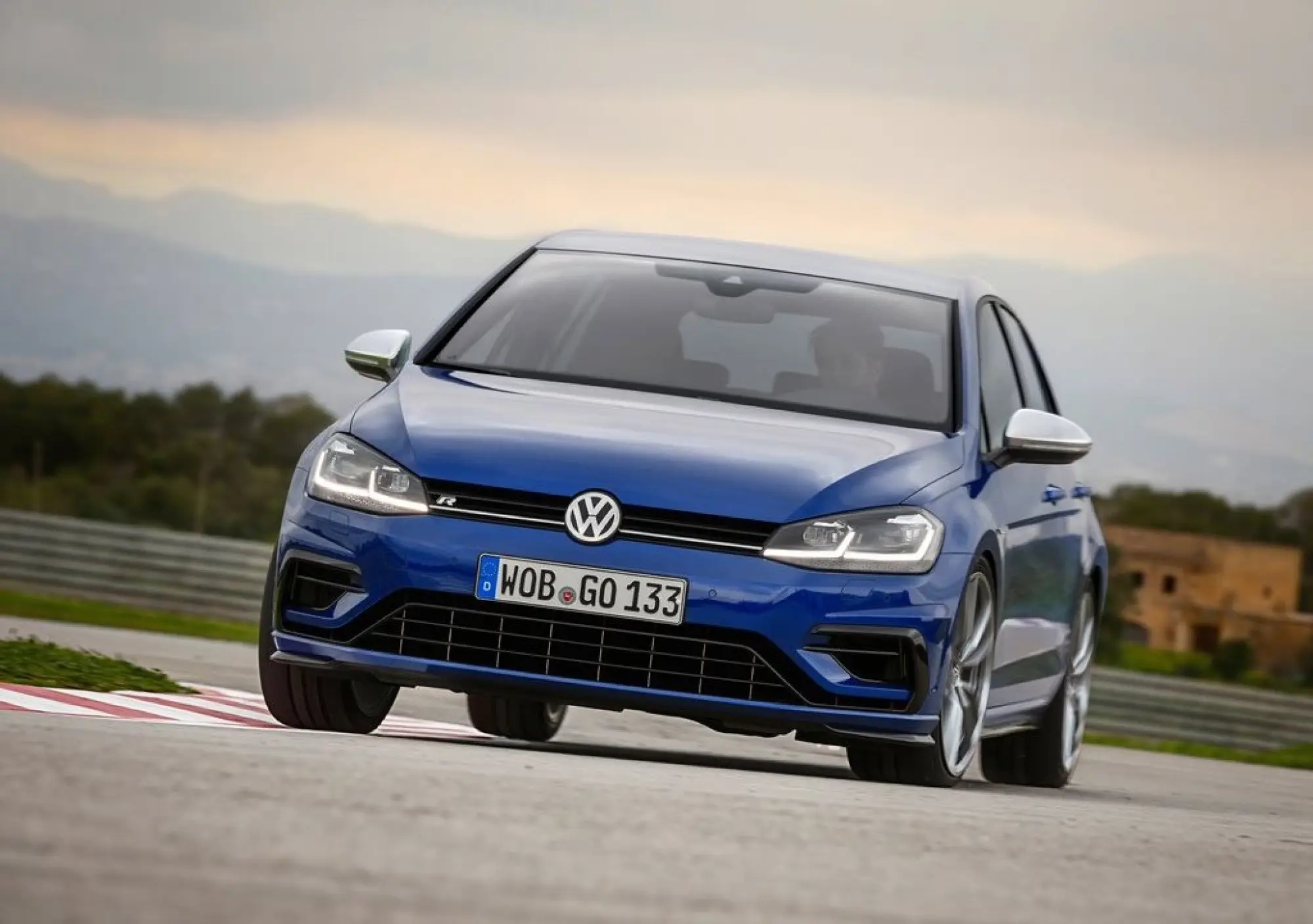 Volkswagen Golf R 2017 - 3