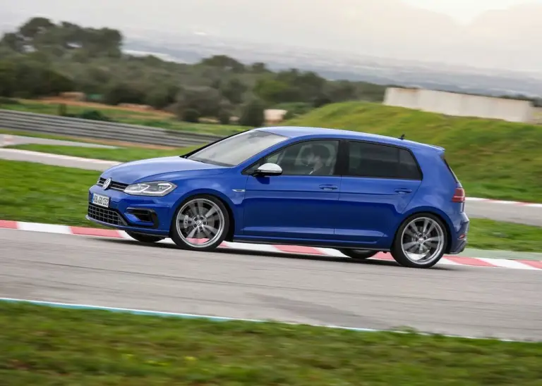 Volkswagen Golf R 2017 - 6