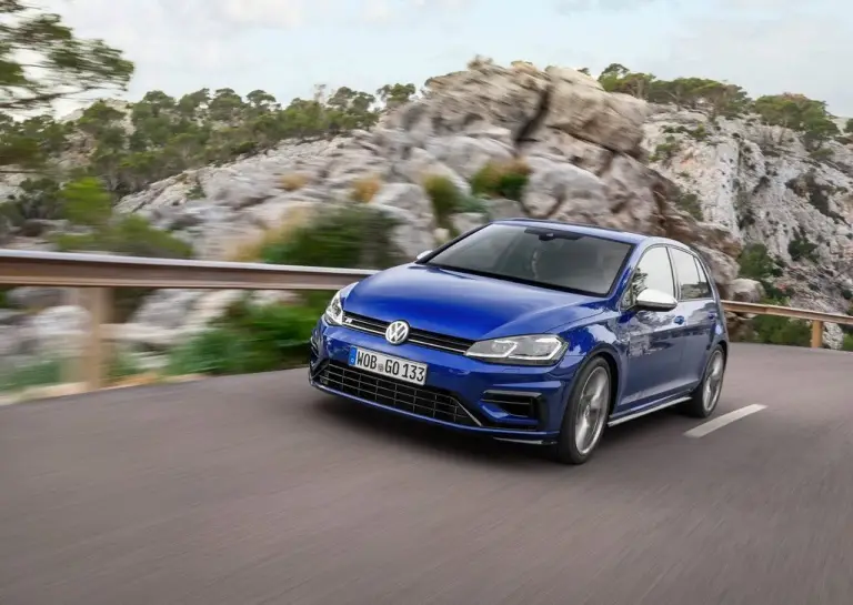 Volkswagen Golf R 2017 - 8