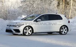 Volkswagen Golf R 2020 - Foto spia 17-02-2020