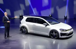 Volkswagen Golf R 400 concept - 9