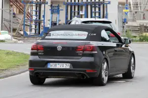 Volkswagen Golf R Cabriolet foto spia giugno 2012 - 4