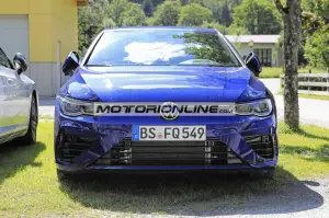 Volkswagen Golf R - Foto spia 1-7-2020