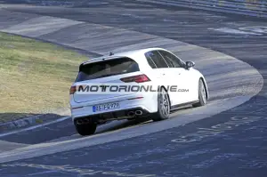 Volkswagen Golf R - Foto spia 15-4-2020