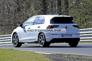 Volkswagen Golf R - Foto spia 15-4-2020