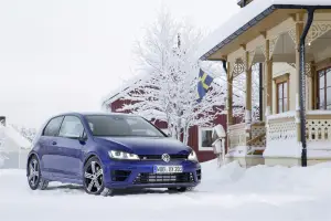 Volkswagen Golf R - Foto ufficiali - 4