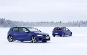 Volkswagen Golf R - Foto ufficiali - 11