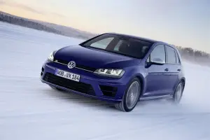 Volkswagen Golf R - Foto ufficiali - 15