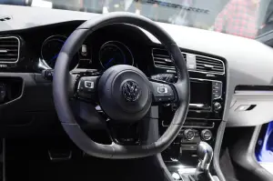 Volkswagen Golf R (live) - Salone di Francoforte 2013 - 2