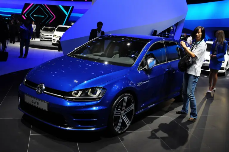 Volkswagen Golf R (live) - Salone di Francoforte 2013 - 6