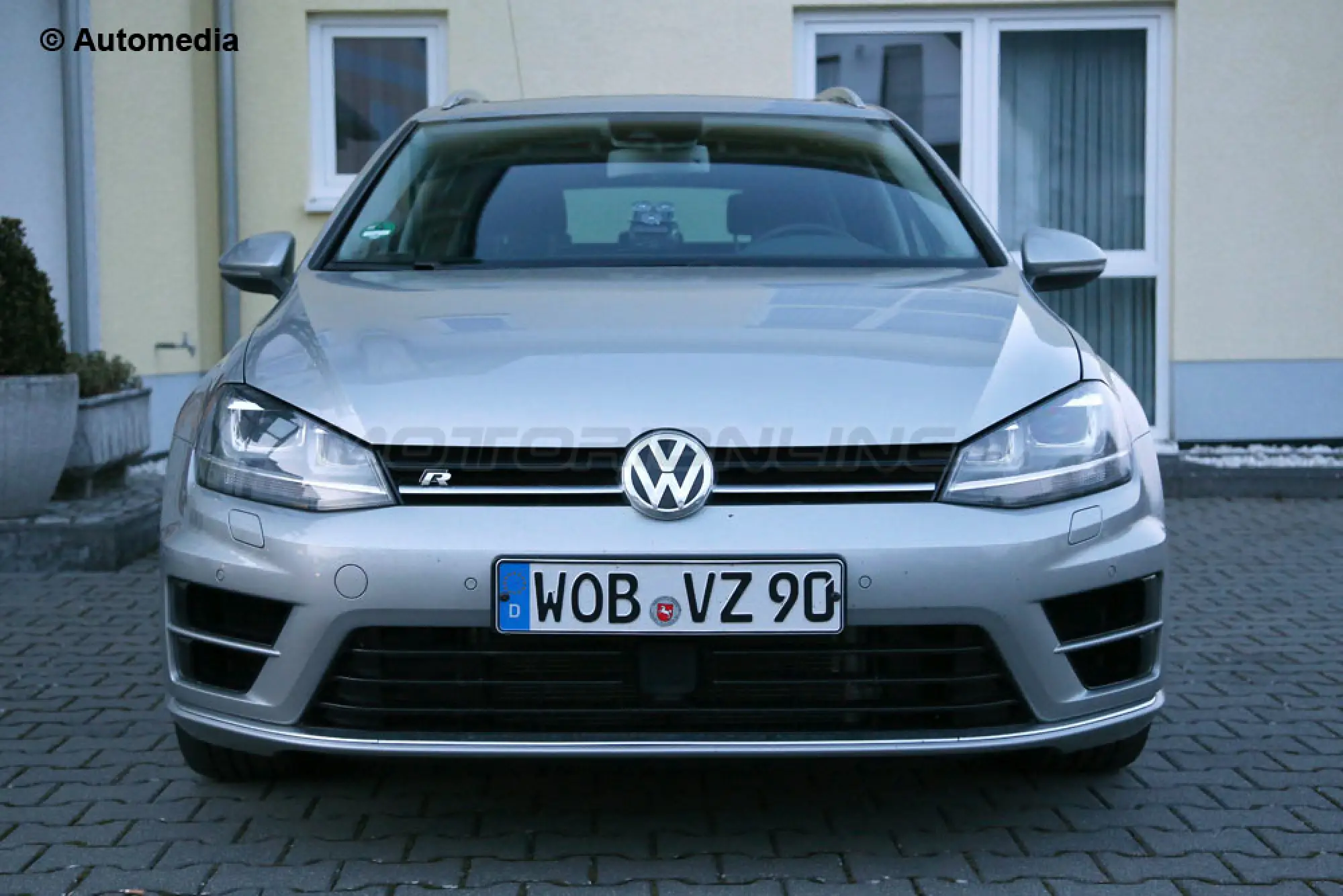 Volkswagen Golf R Station Wagon - Foto spia 28-03-2014 - 8