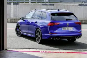 Volkswagen Golf R Variant 2022 - gallery