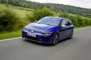 Volkswagen Golf R Variant 2022 - gallery