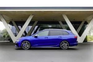 Volkswagen Golf R Variant 2022 - gallery