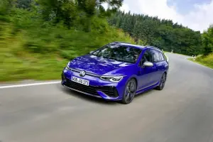 Volkswagen Golf R Variant 2022 - gallery