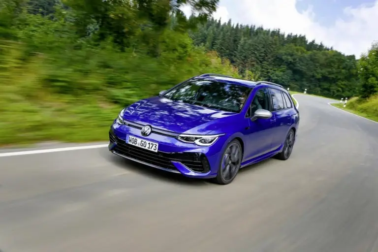 Volkswagen Golf R Variant 2022 - gallery - 11