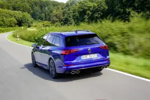 Volkswagen Golf R Variant 2022 - gallery