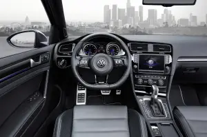 Volkswagen Golf R Variant  - 7