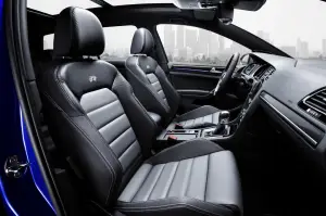 Volkswagen Golf R Variant 