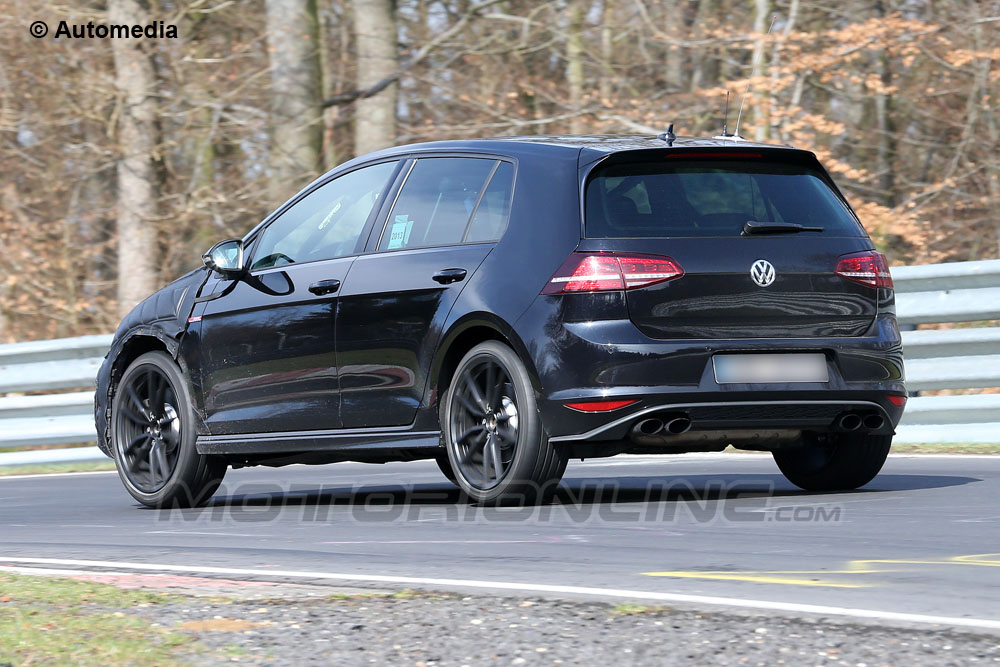 Volkswagen Golf R VII - Foto spia 16-04-2013