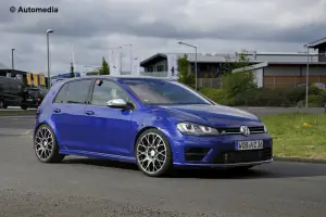 Volkswagen Golf R400 - Foto spia 20-05-2015