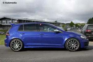 Volkswagen Golf R400 - Foto spia 20-05-2015