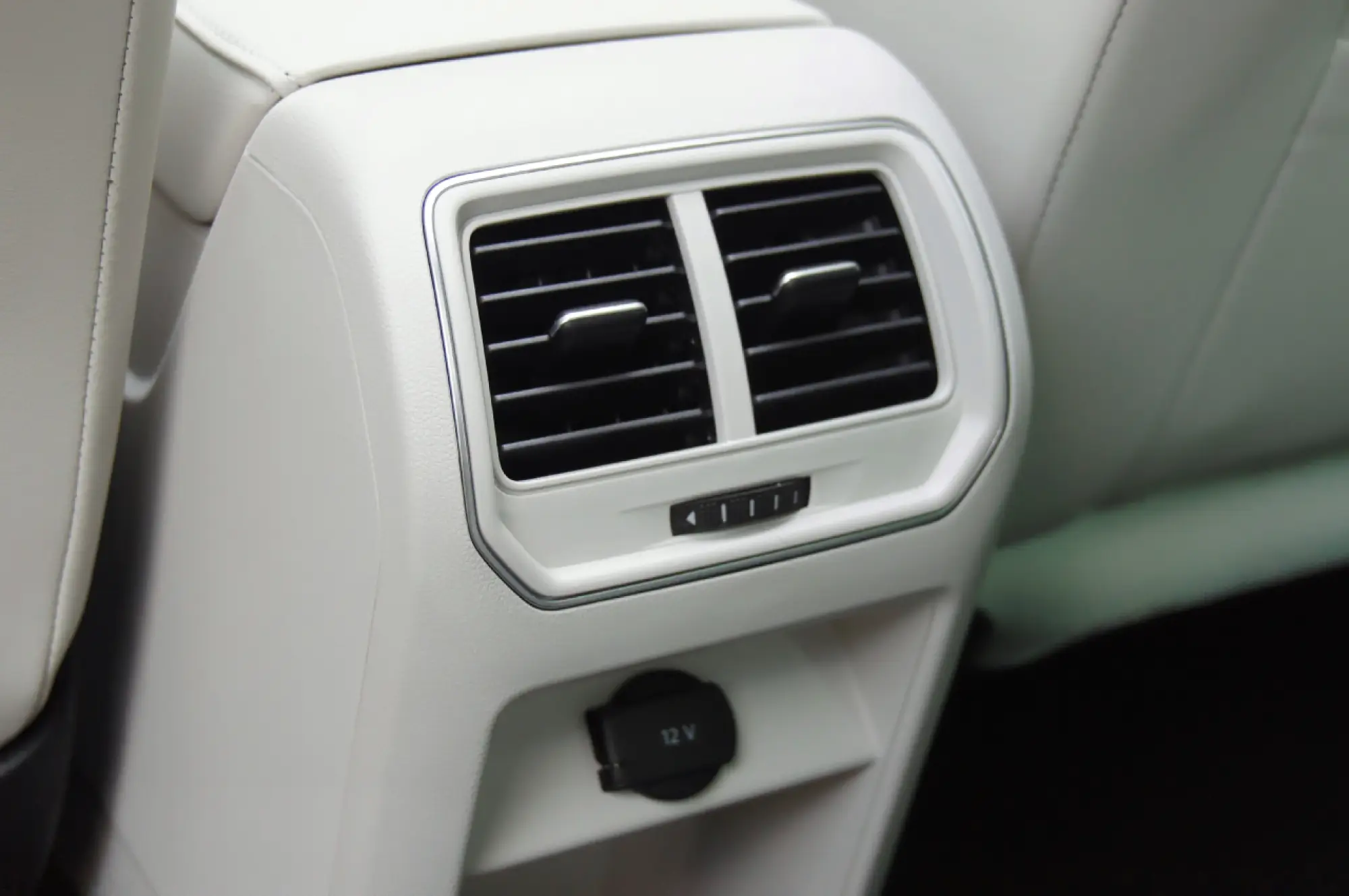 Volkswagen Golf Sportsvan, Prova su strada 2015 - 16