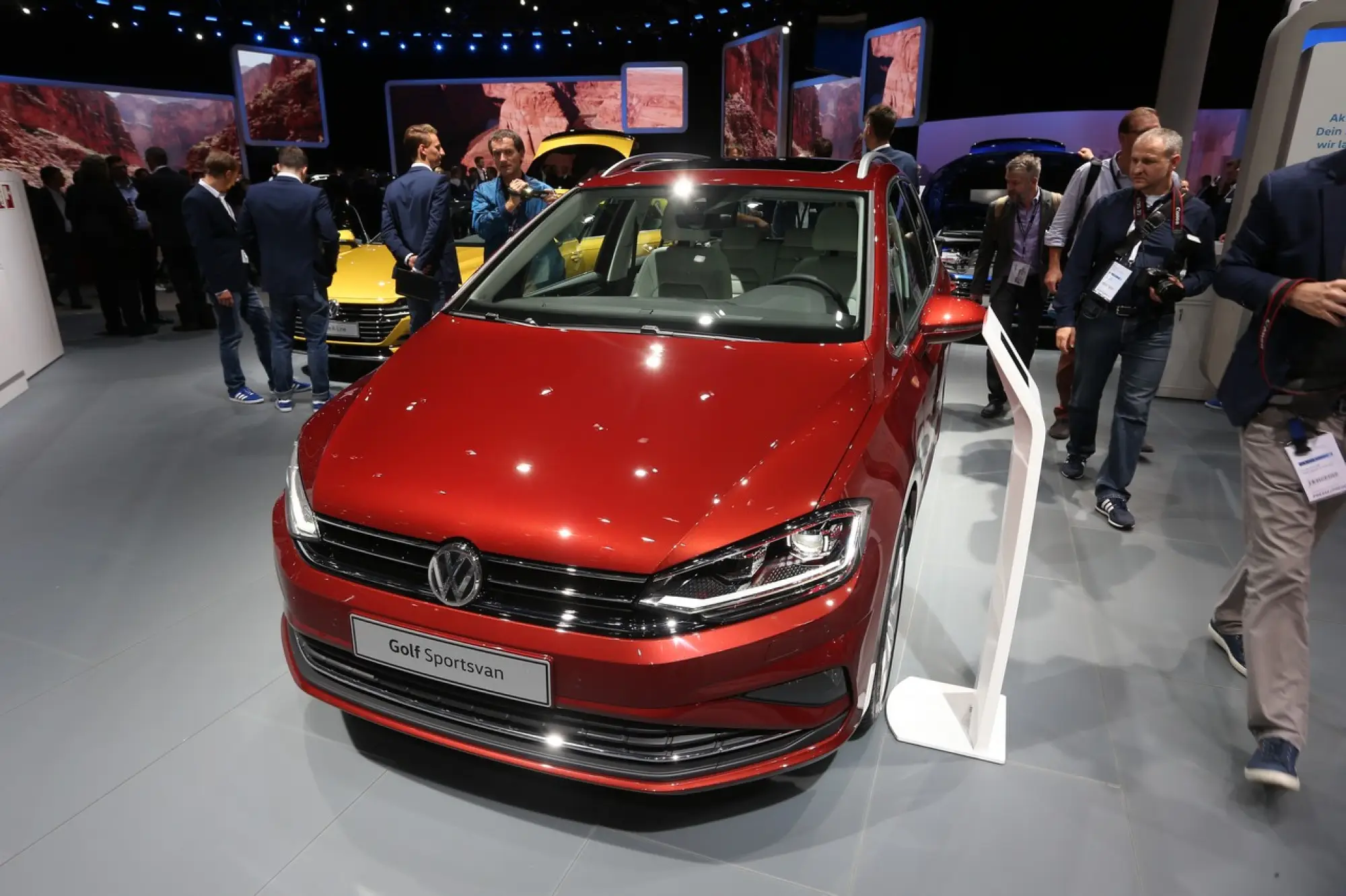 Volkswagen Golf Sportsvan - Salone di Francoforte 2017 - 1