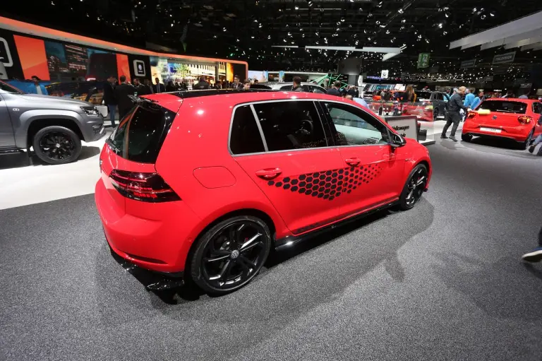 Volkswagen Golf TCI TCR - Salone di Ginevra 2019 - 7