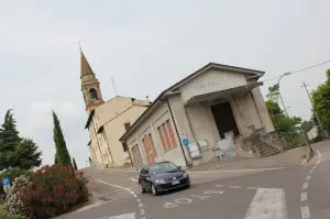 Volkswagen Golf TGI a metano - Prova su strada (2014)