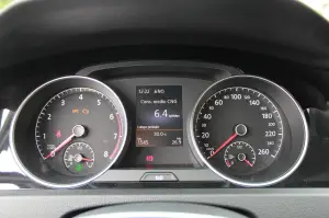 Volkswagen Golf TGI - Prova su Strada (2015)