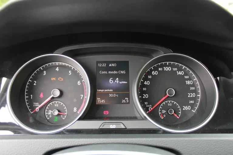 Volkswagen Golf TGI - Prova su Strada (2015) - 10