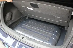 Volkswagen Golf TGI - Prova su Strada (2015)