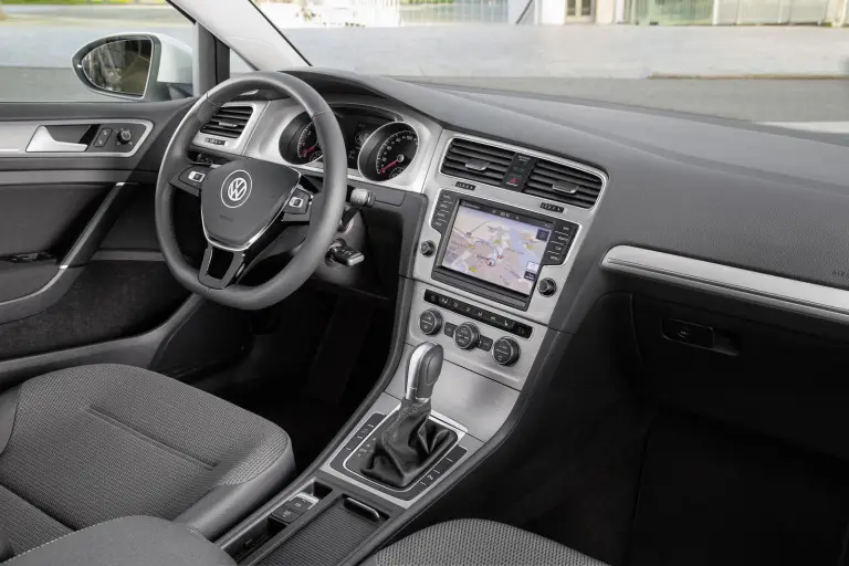 Volkswagen Golf TSI BlueMotion - 18