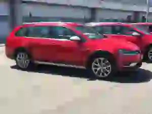 Volkswagen Golf Variant Alltrack, GTD, R: primo contatto - 27