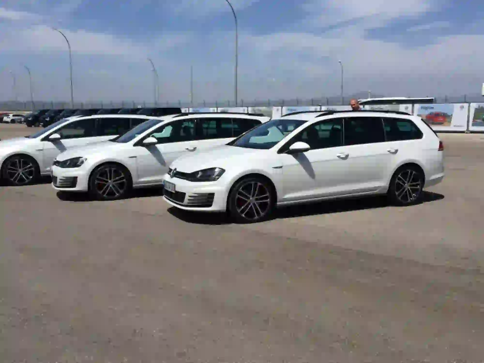 Volkswagen Golf Variant Alltrack, GTD, R: primo contatto - 30