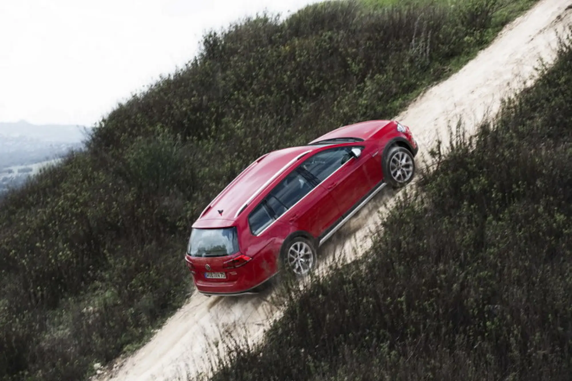 Volkswagen Golf Variant Alltrack, GTD, R: primo contatto - 1