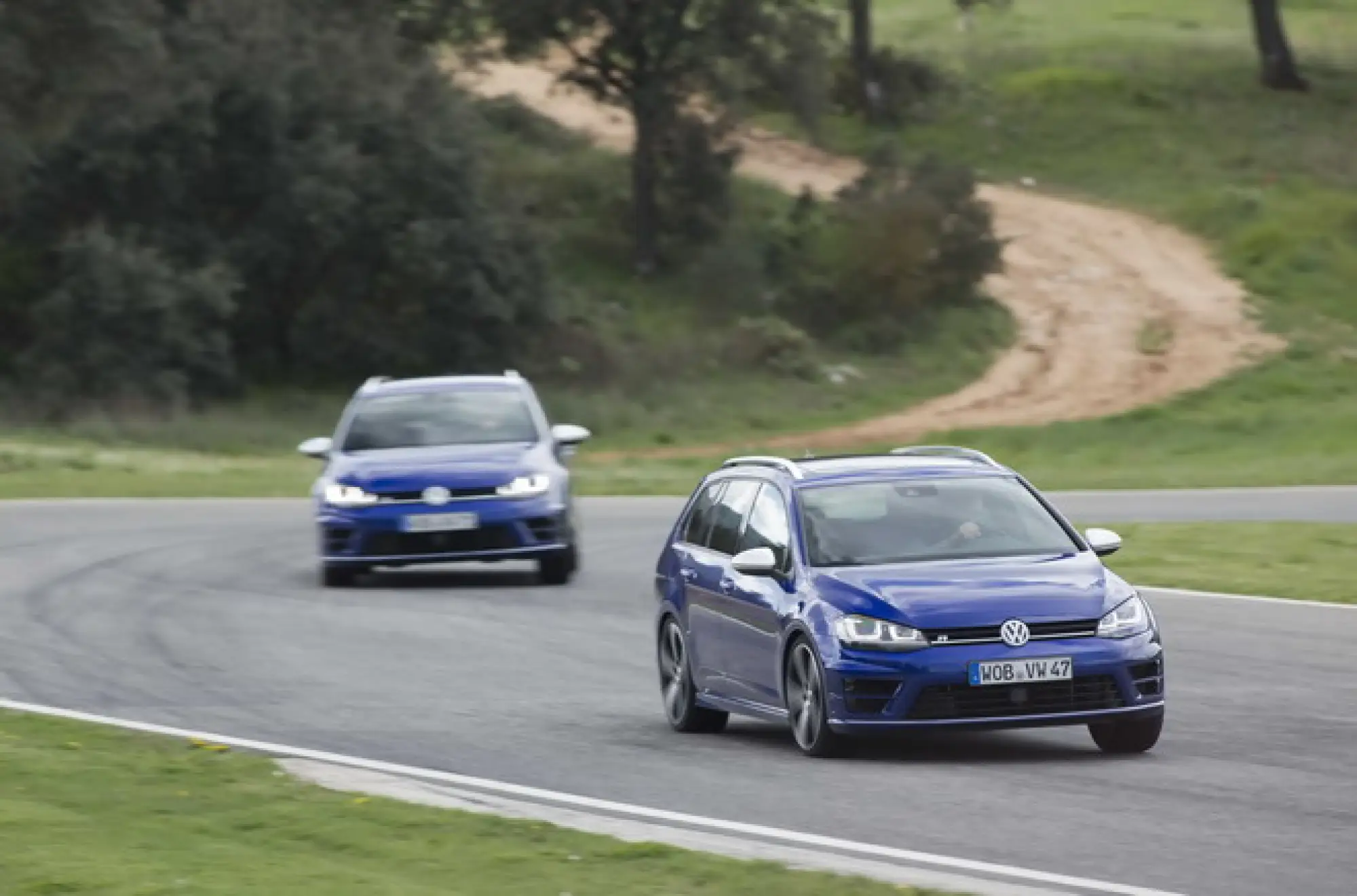 Volkswagen Golf Variant Alltrack, GTD, R: primo contatto - 9