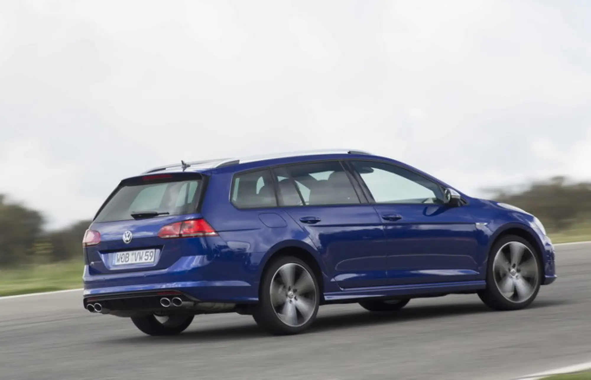 Volkswagen Golf Variant Alltrack, GTD, R: primo contatto - 24