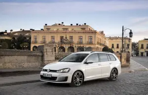 Volkswagen Golf Variant Alltrack, GTD, R: primo contatto - 81