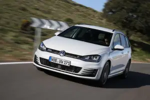 Volkswagen Golf Variant Alltrack, GTD, R: primo contatto - 105