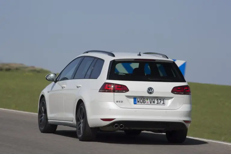 Volkswagen Golf Variant Alltrack, GTD, R: primo contatto - 127