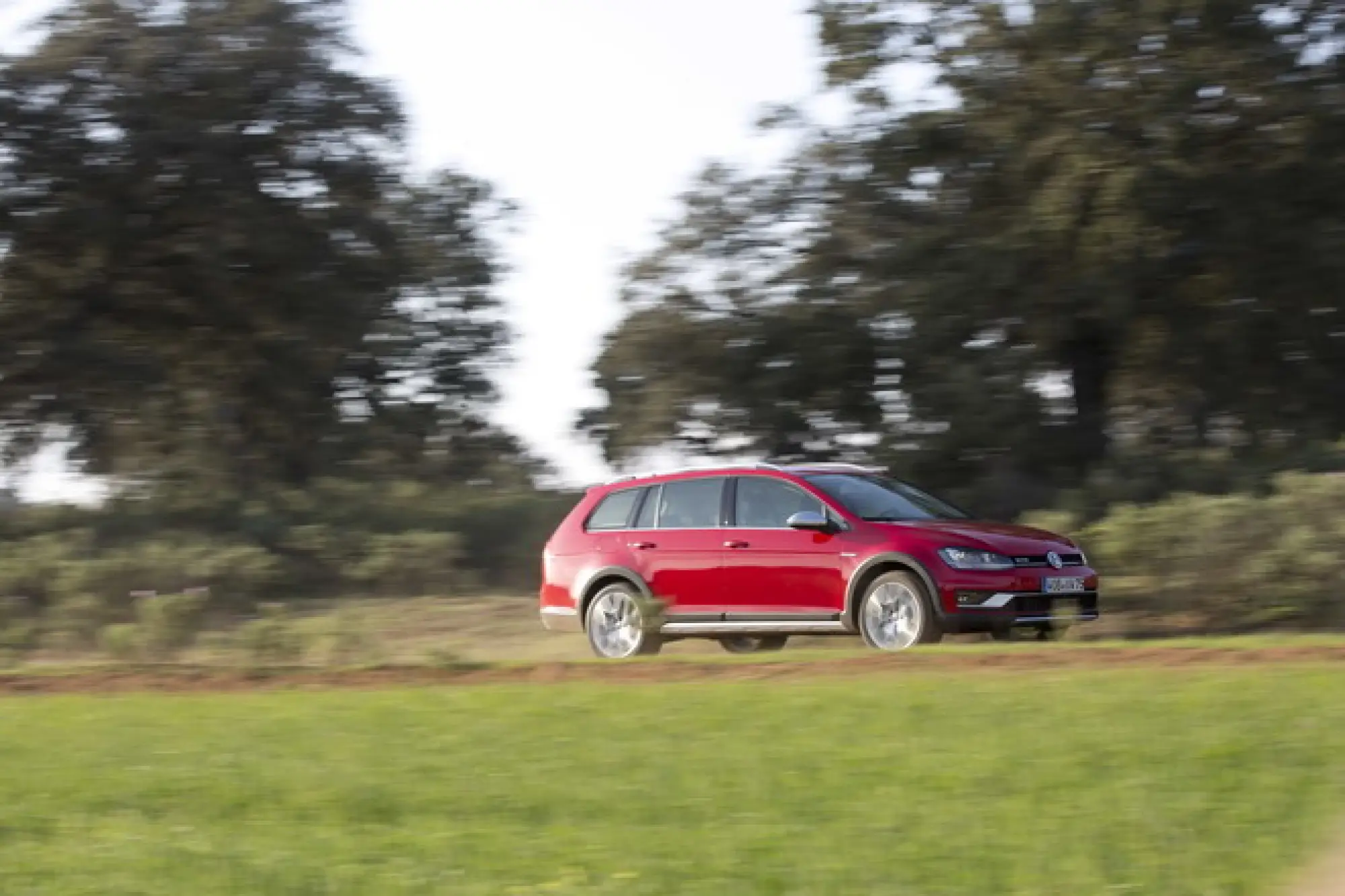 Volkswagen Golf Variant Alltrack, GTD, R: primo contatto - 166