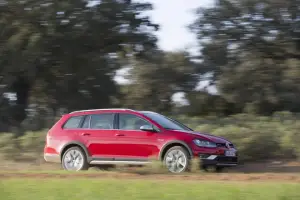 Volkswagen Golf Variant Alltrack, GTD, R: primo contatto - 167