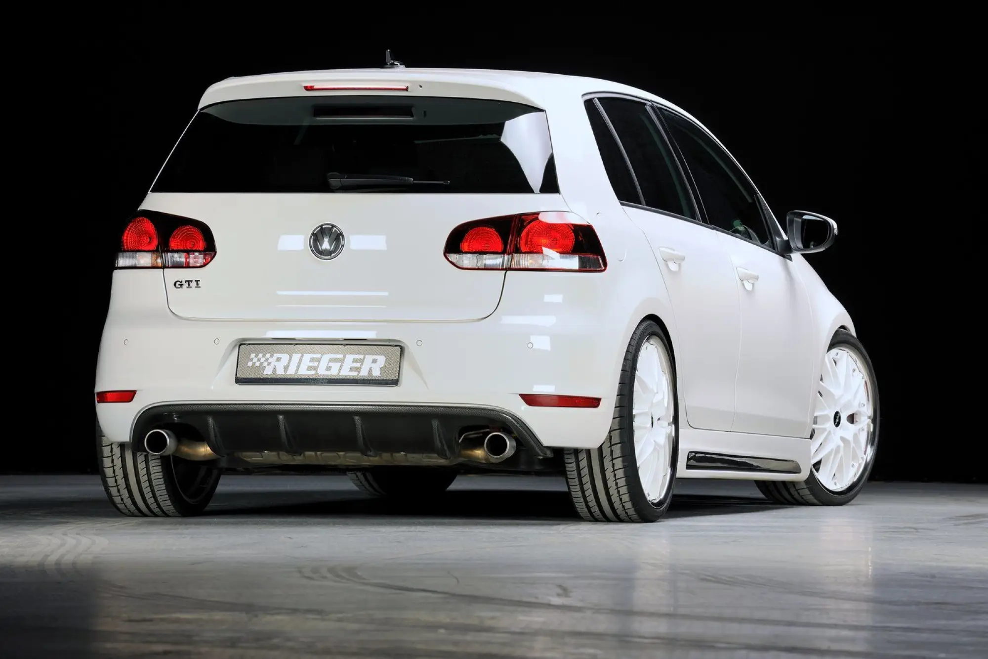 Volkswagen Golf VI GTI by Rieger - 11