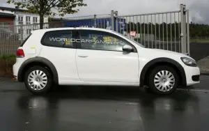 Volkswagen Golf VII: foto spia